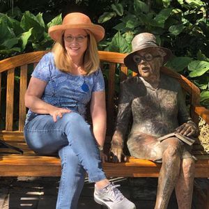 Meet your Posher, Jeanine